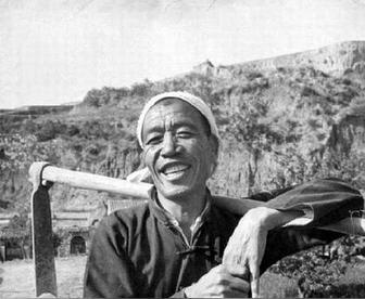 1986年，陈永贵病逝，大寨搭起灵棚吊唁，昔阳县相关领导放话灵棚不拆就不去吊唁。