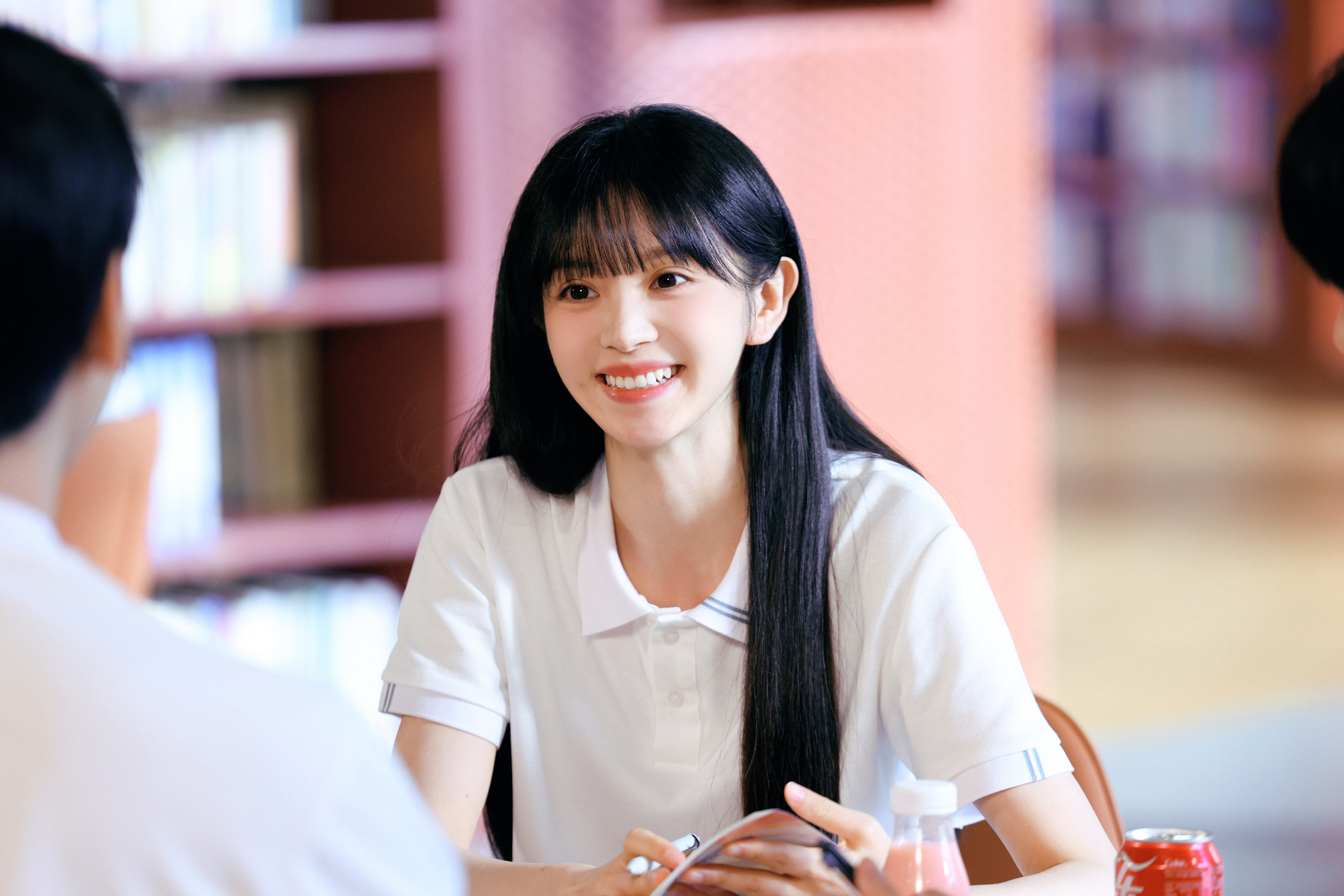 今天会员更新日也别忘了看天才女友看完了的继续挂播 