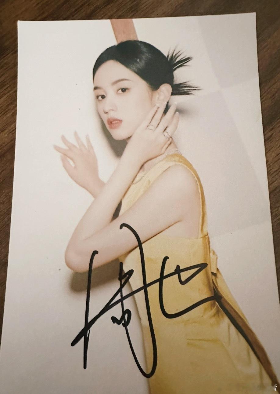 评论铁粉抽一张🥥🥥签名照[色][色][色][赢牛奶][赢牛奶][赢牛奶] ​