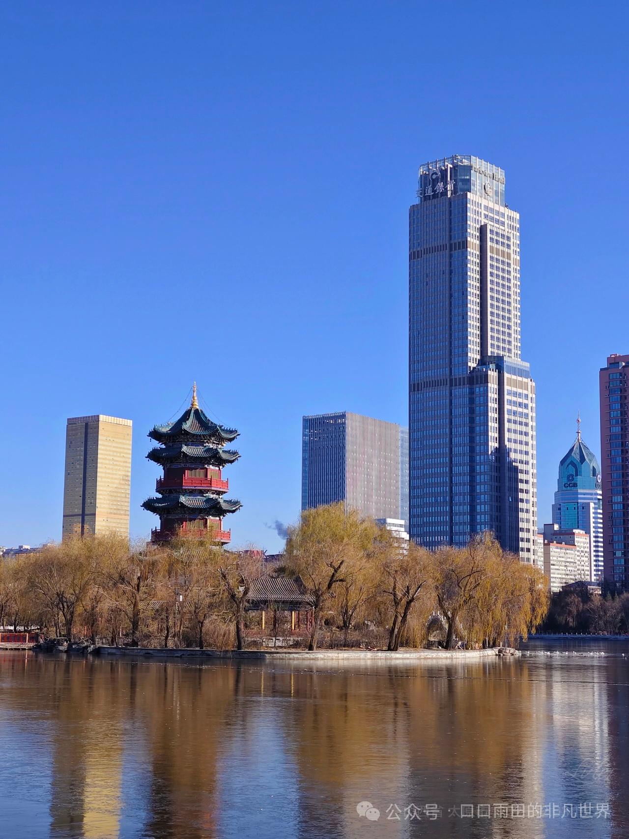 幸福从不在钱包里，而在心里！懂满足的人最有福
 
越活越明白：幸福跟有钱没钱真没