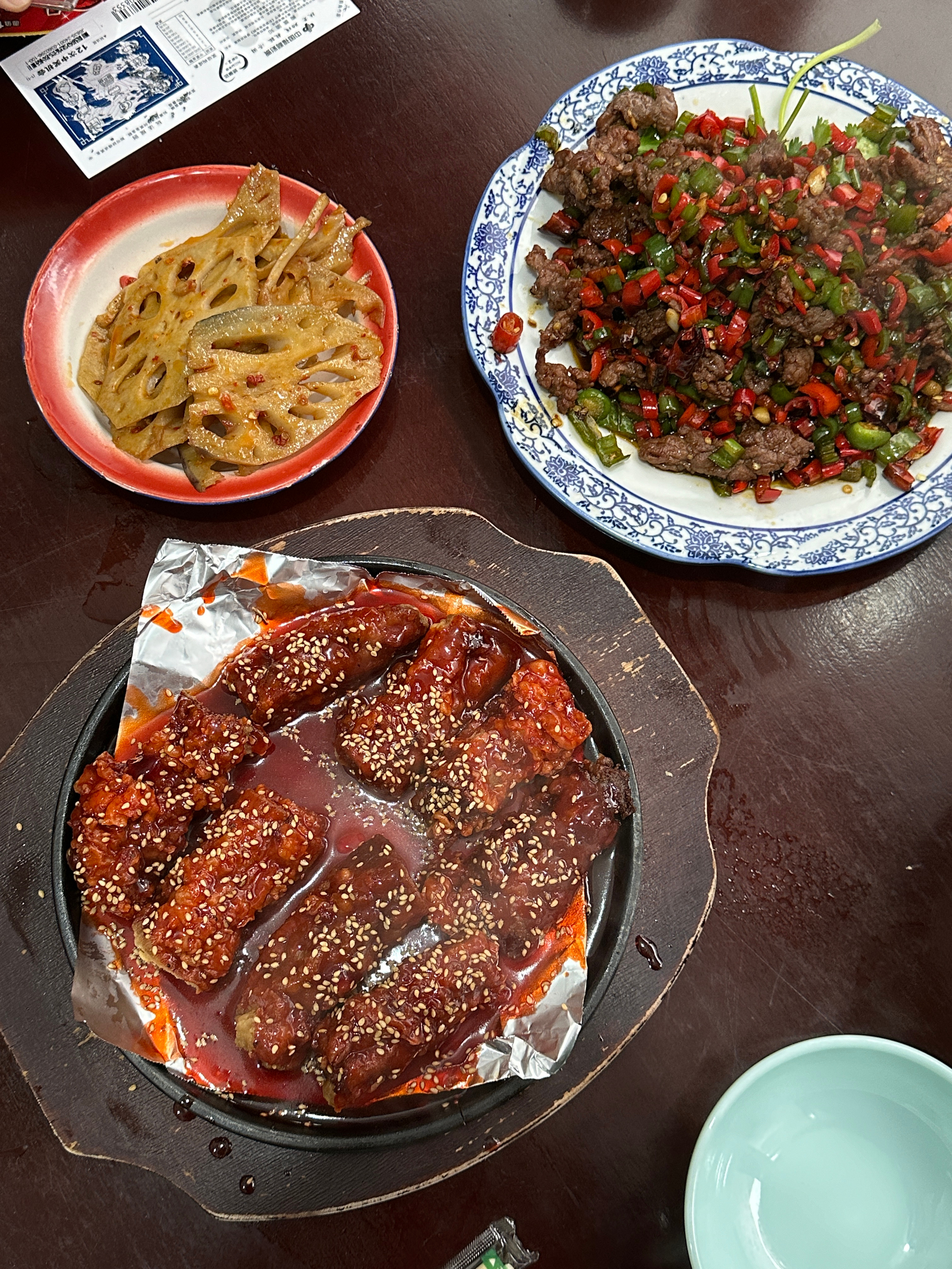 啊啊啊前几天跑南昌玩去了，神奇避开了所有人多的地方，丝滑吃饭太快乐了！！！这次吃