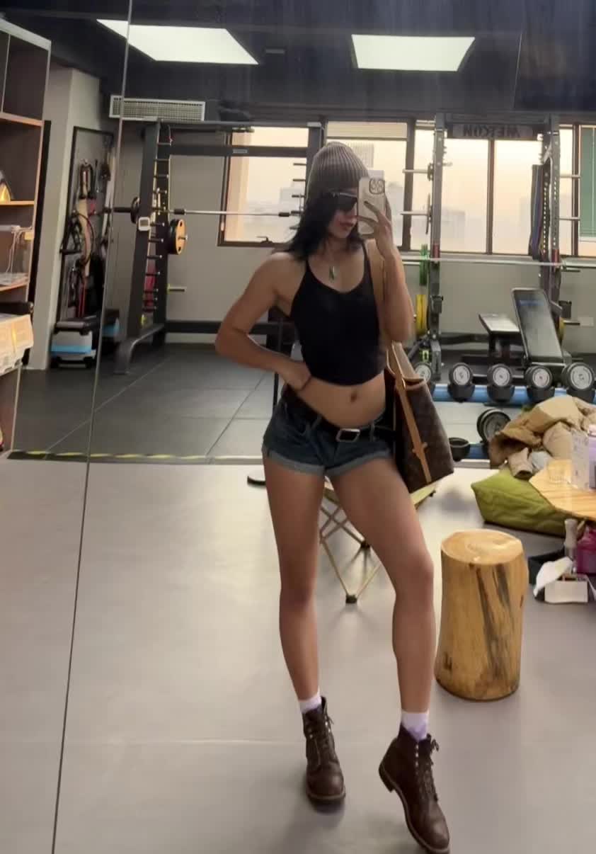 体脂高 包辣的