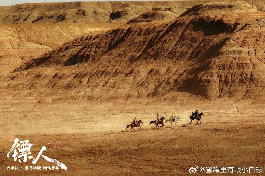 吴京的口碑所谓口碑，无非是时间的沉淀。吴京用真打实拍回击所有质疑，用低调行善化解