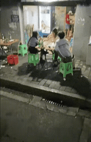 酒品挺好，喝醉了不吵不闹的