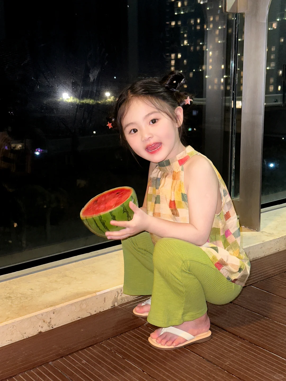 🍉🍉打开闪光灯拍照也太好看了～