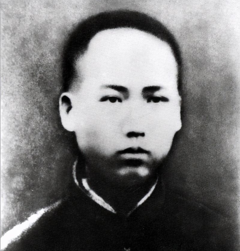 辛亥革命时期，18岁的毛泽东参军，凭借两位老班长担保顺利入伍，背后的故事你了解吗