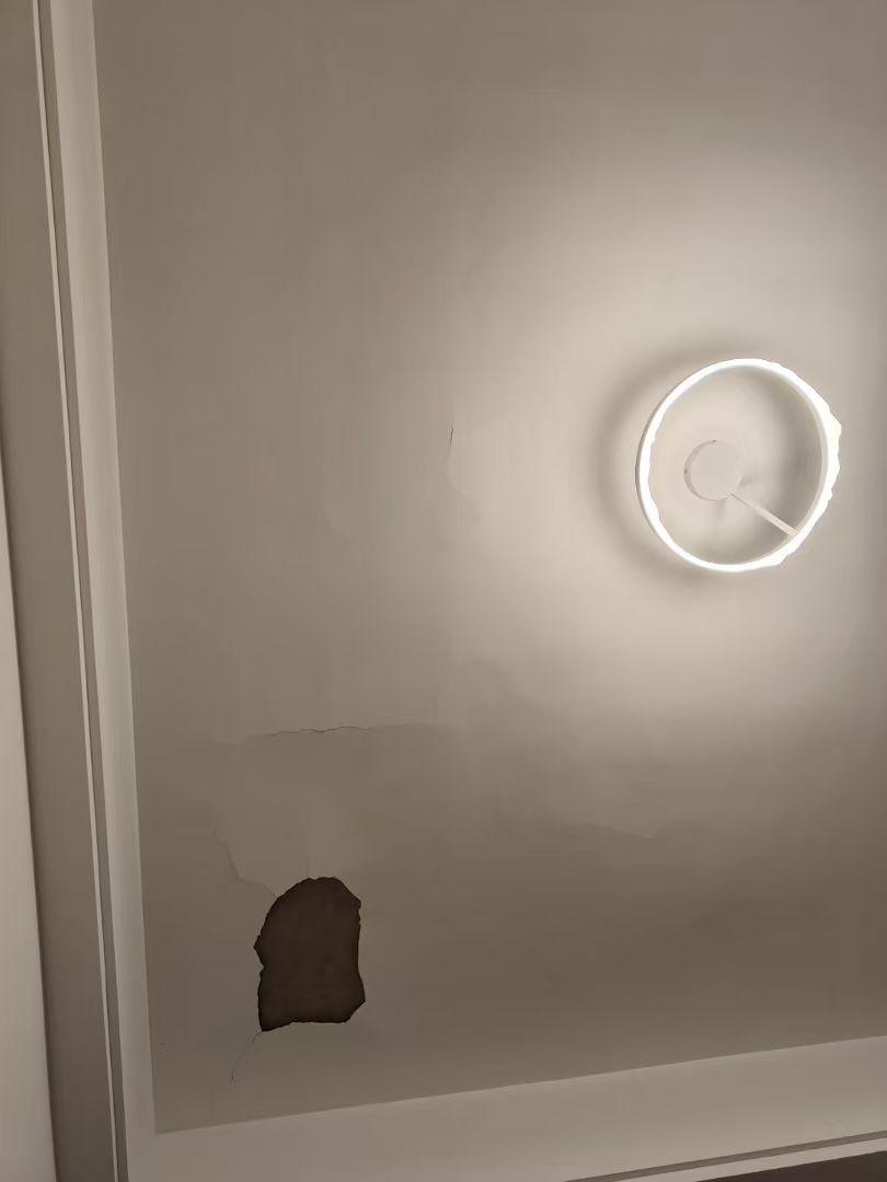 今日份创作训练营作业来啦~~

要说购买现房的好处，其实就一点：你现在看到的房子