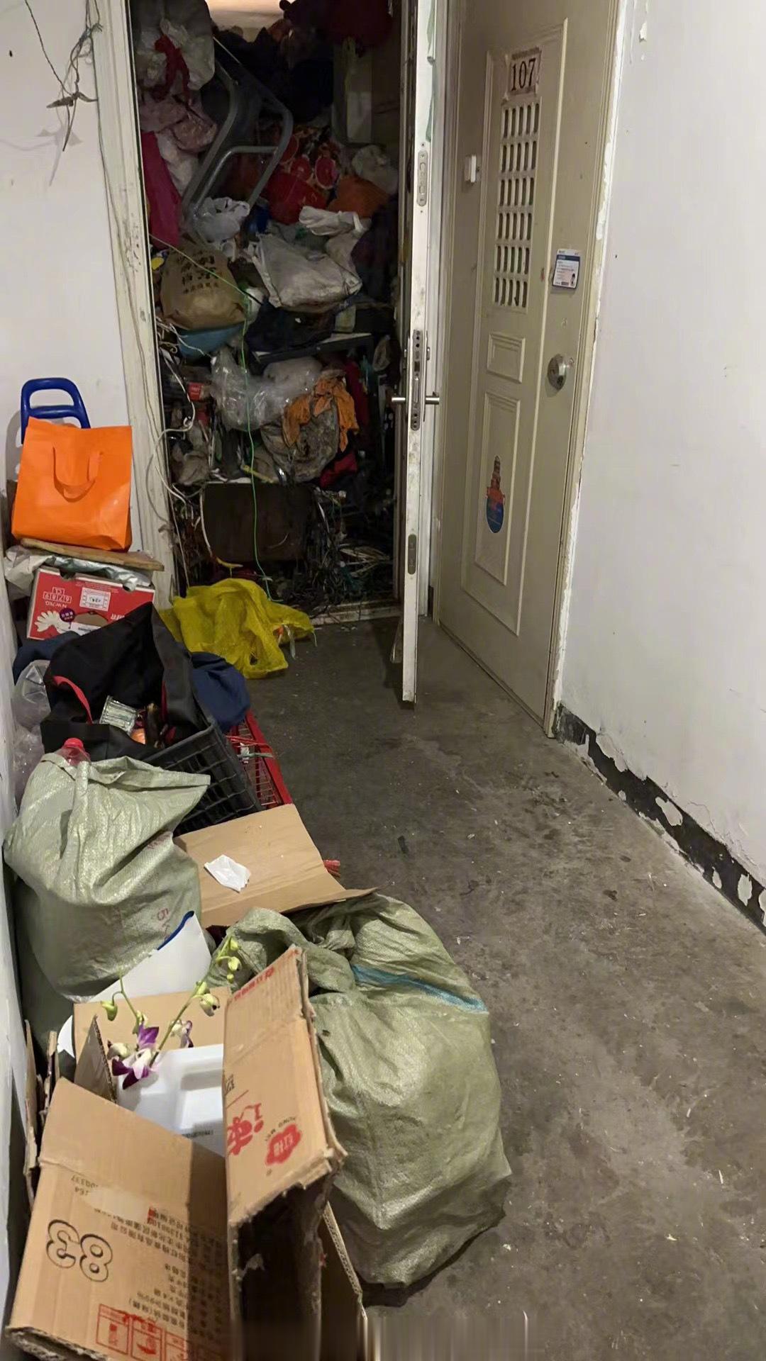 网友投稿，丰台南珠苑小区，物业不管，遇上这样的邻居该怎么办？[伤心] ​​​
