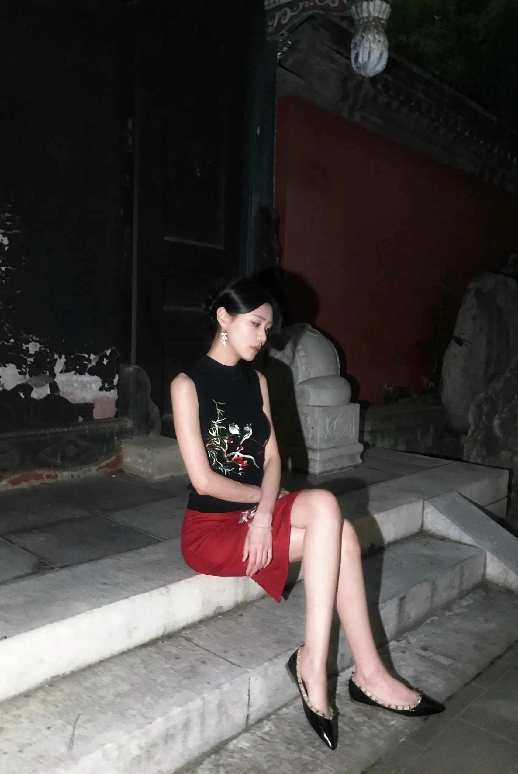 “时间总是这样，夏盼秋凉，冬盼春暖，给点苦头，给点盼头”