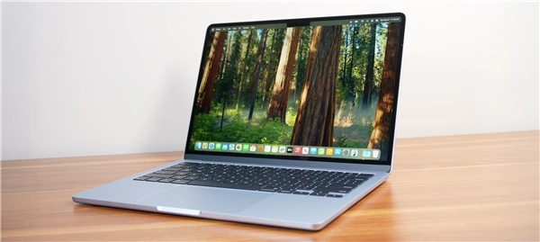 【内存短缺MacBookAir一机难求】曝苹果正谋求采购中国存储芯片苹果公司3月