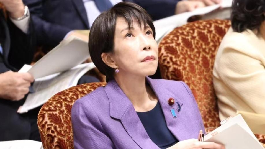 港媒:组合拳下日本无力反击，中国这次玩真的！
 
1月8日，香港《卫报》发文:“