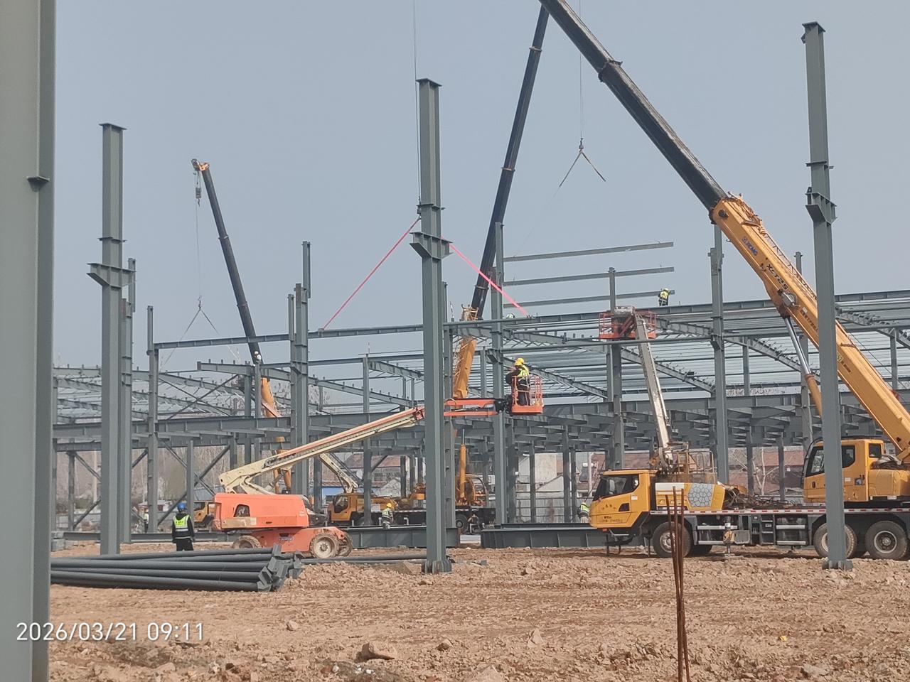 每个月看工程机械销量排行榜，三一、中联和徐工差别不是十分大，可我所见大部分重点工