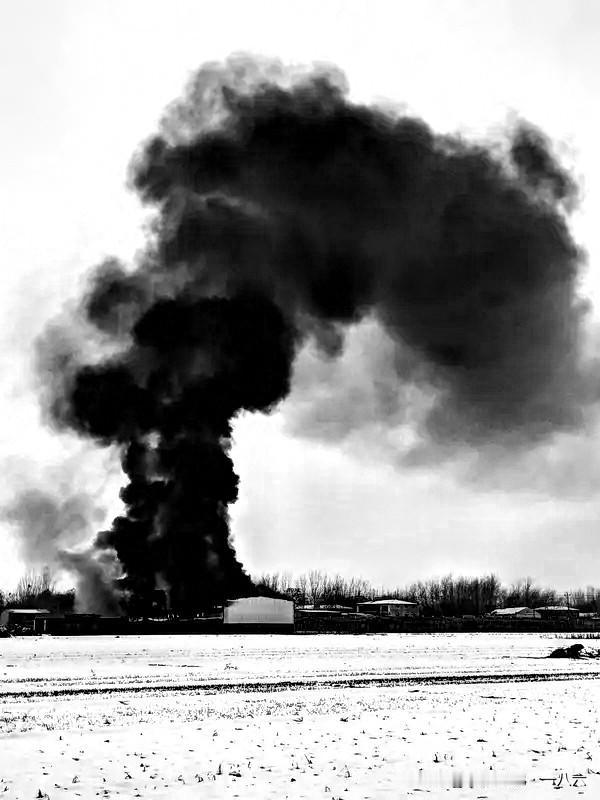 突发！中东局势急剧升温！伊朗强硬表态：已做好全面应战准备！
 
据新华社、央视新