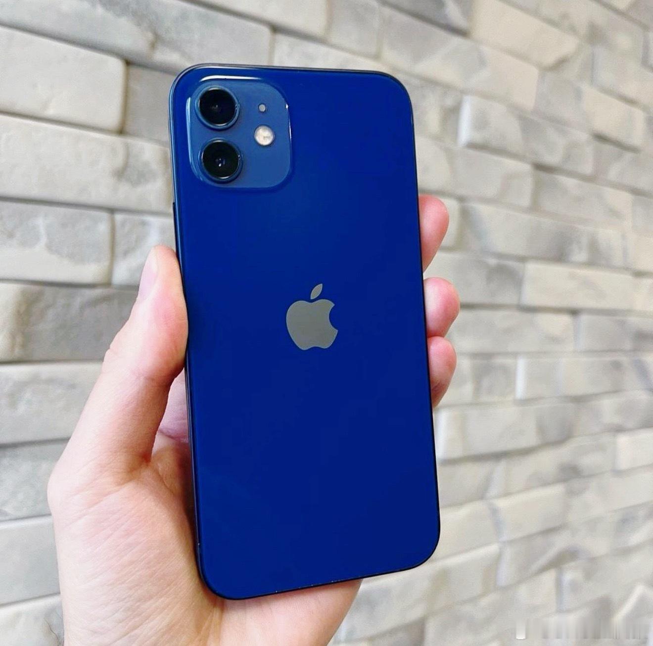 收藏了一台老伙计你们还记得当年这个颜色被骂上了热搜……