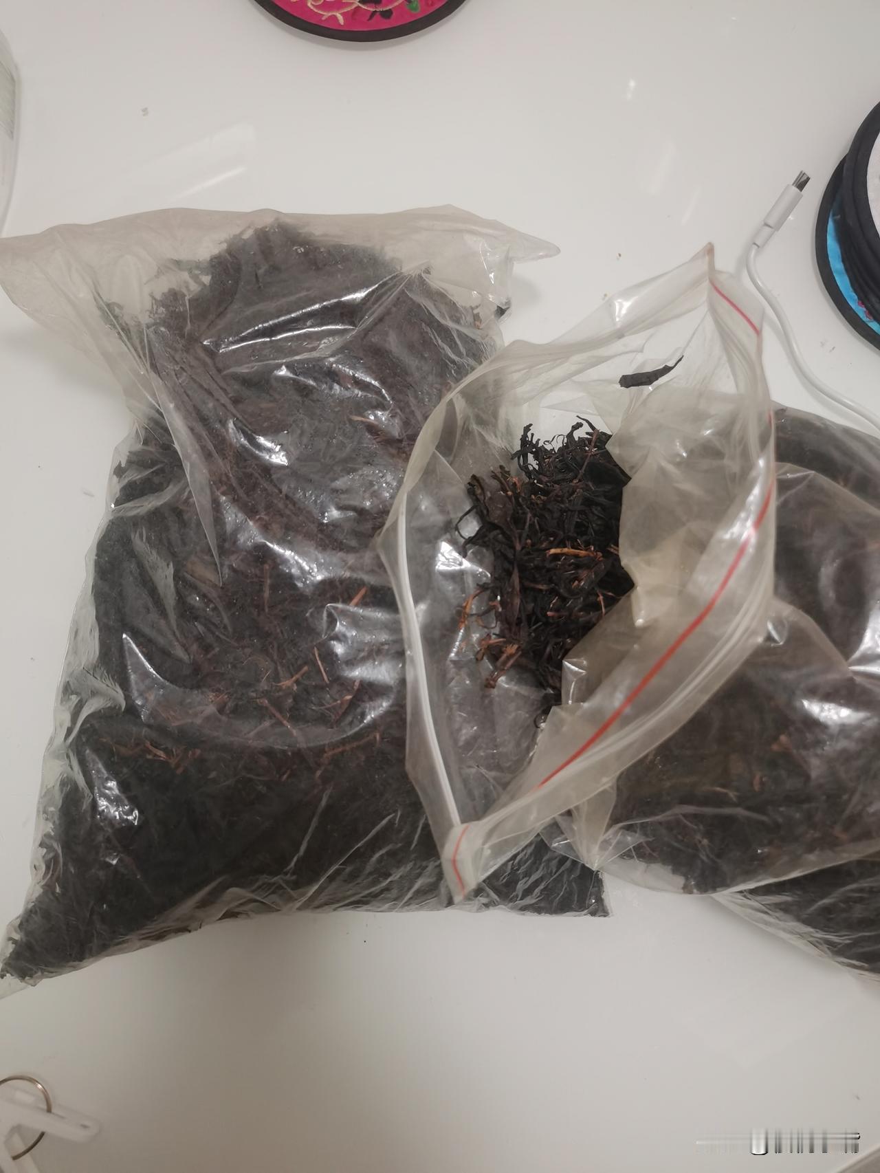 我放了七年的茶叶还能喝吗？

我是 7 年前在福建宁德一户茶农家里头买的茶叶，他