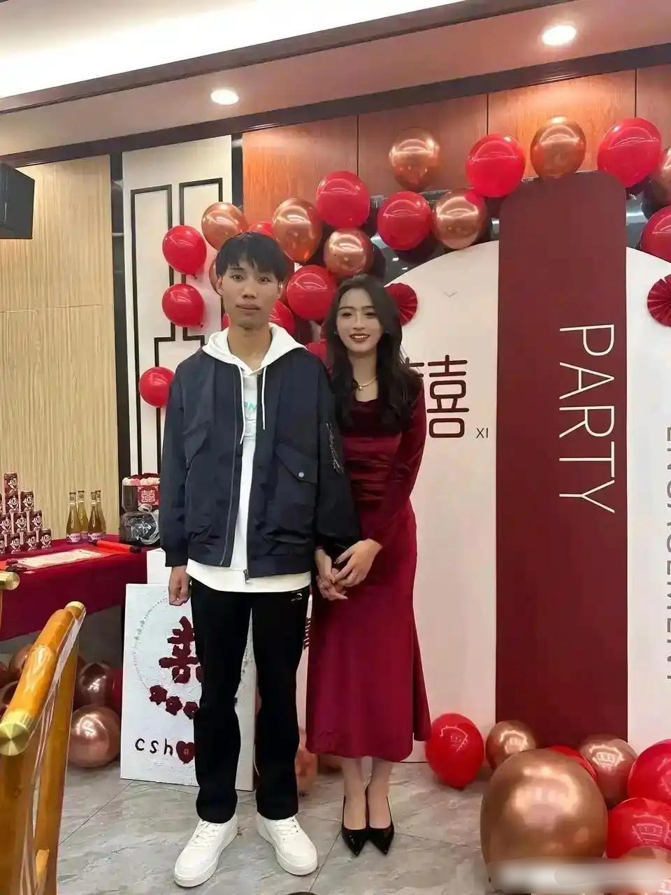 我都不知道我表哥怎么找到这么漂亮的女朋友… 