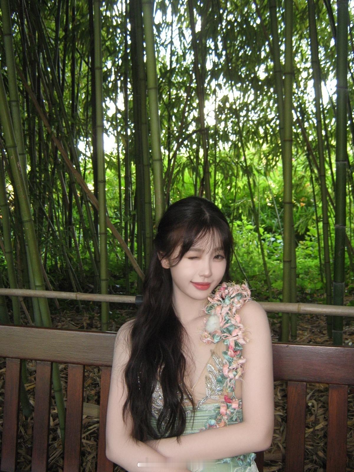 虞书欣莫奈仙女裙 ​​​