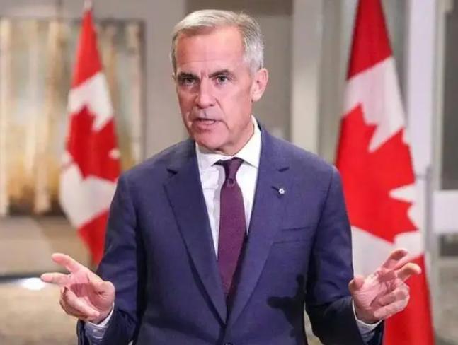 加拿大总理恐怕做梦也没想到，跟中国签完协议扭头回家，迎接他的不是掌声，而是全国最