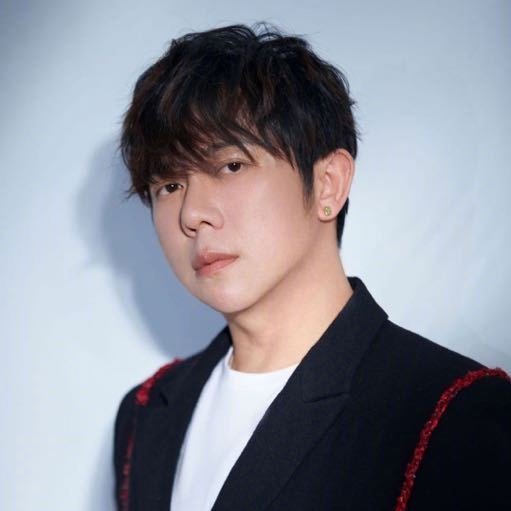 胡海泉女儿这么大了胡海泉什么时候结婚的 胡海泉什么时候结婚的？女儿竟然这么大了？