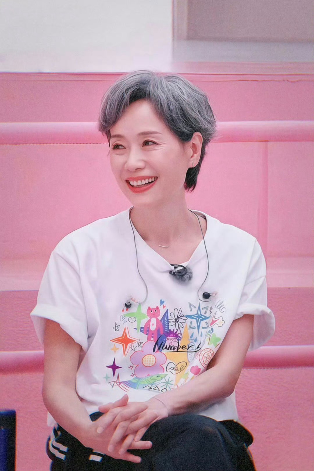 叶童也在看浪姐7直播叶童说浪姐初舞台看得热血沸腾来自2025乘风冠军的全肯定！！