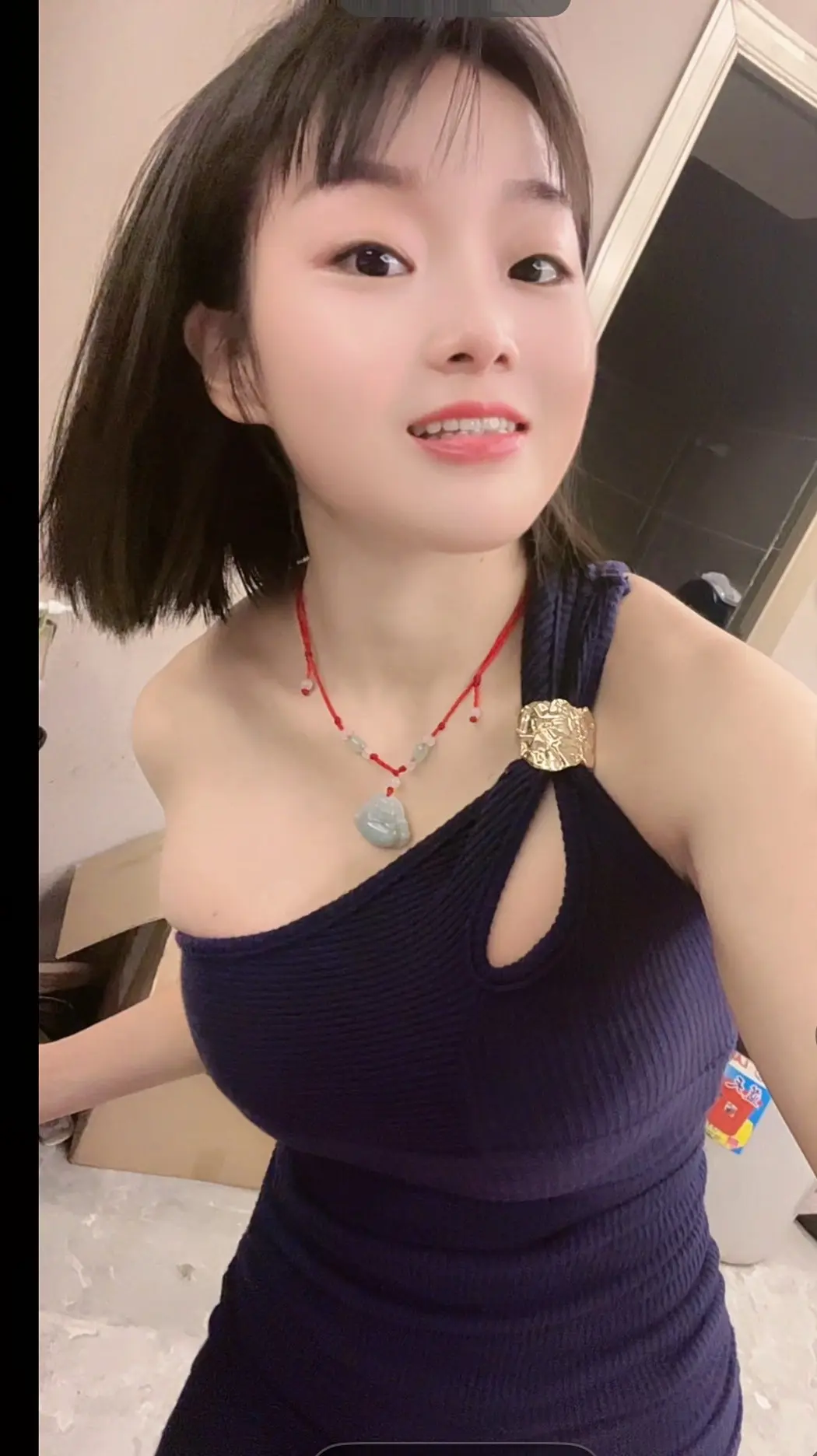 嘴要甜，心要狠，该留留，该滚滚。从今以后要么忍，要么狠，要么滚！情感