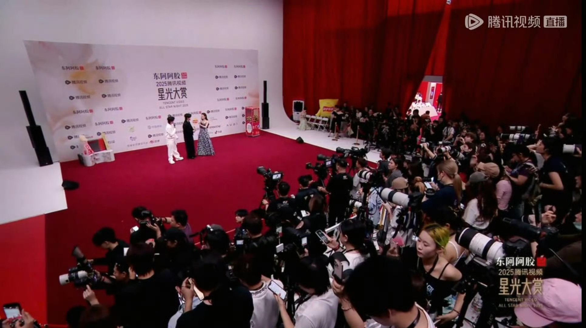 真感受到了经济下行感受到了经济下行 真感受到了经济下行，这就是星光大赏吗 ，真的