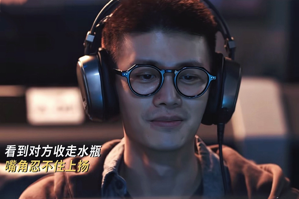 素颜演戏真香啊！素颜微表情更绝了[流鼻血]我的渊，你定档播吧！被吊的好难受！ ​