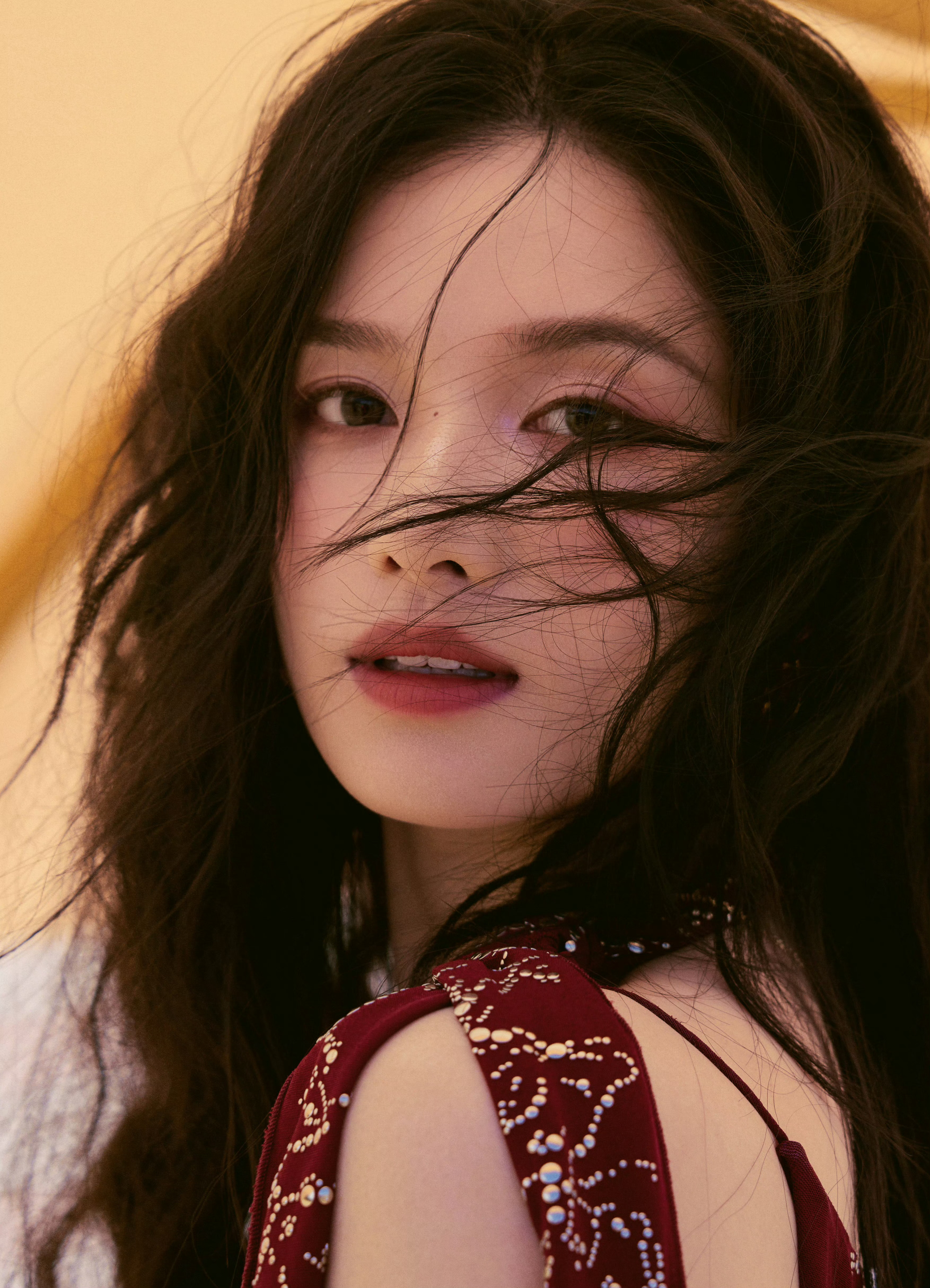 张婧仪vogue海边假日 ​​​