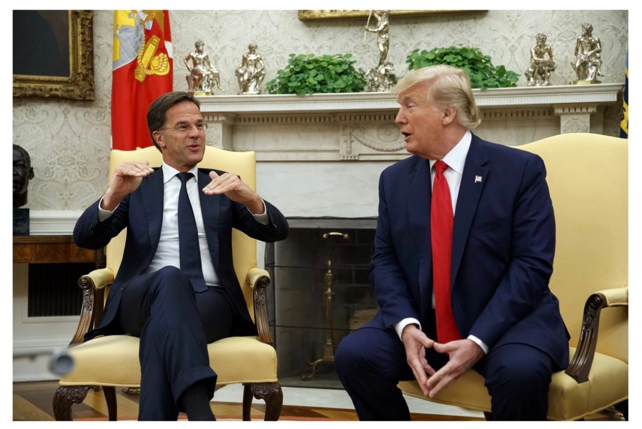 据环球网报道，特朗普抱怨北约盟友拒绝帮助打击伊朗，正认真考虑让美国退出北约。北约