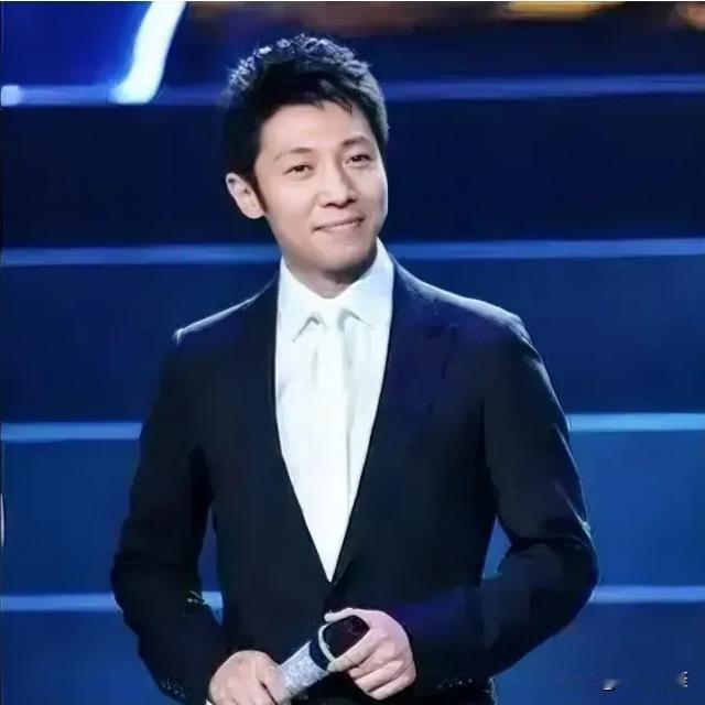撒贝宁的一段话杀死许多人的堕落！他直指当代年轻人的通病：整天刷手机、看电视、上网