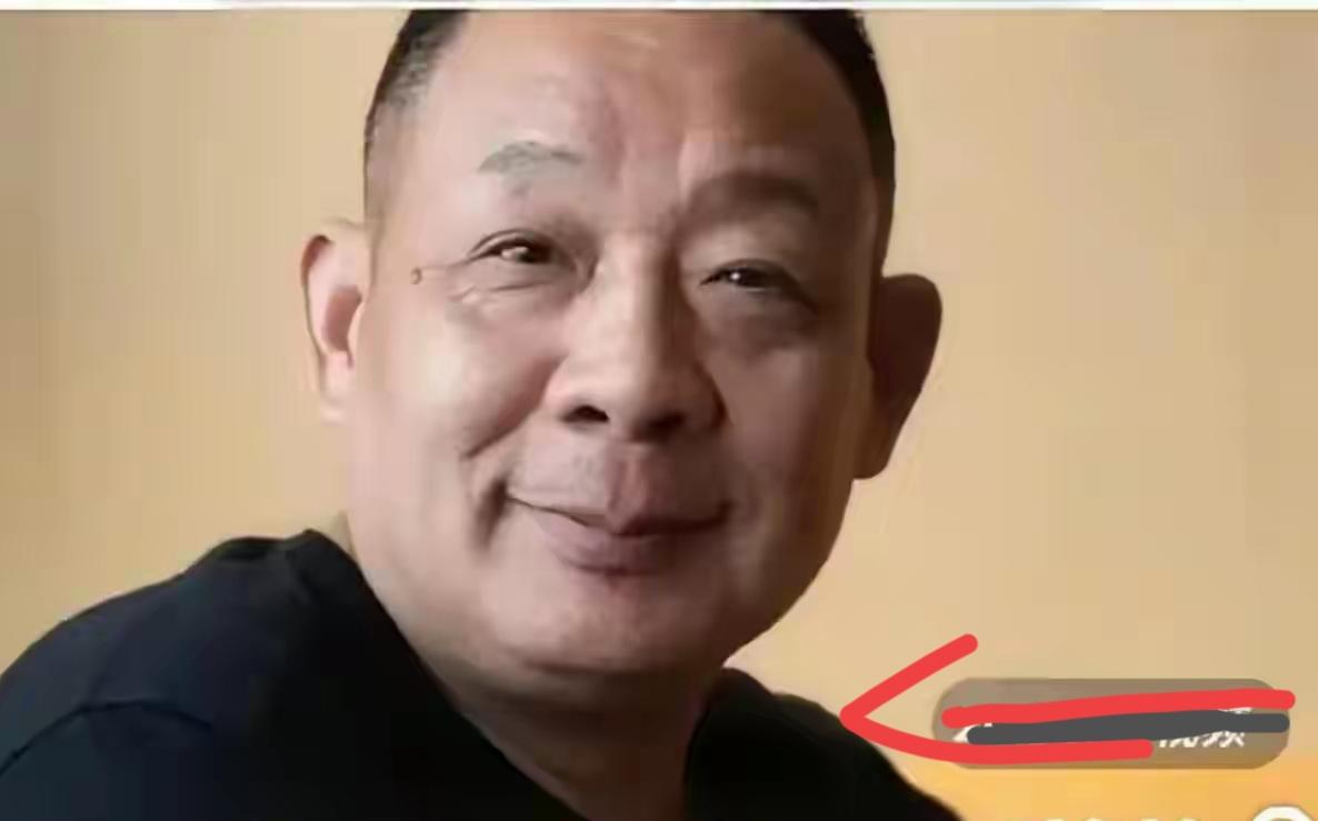 可笑至极，
我说感觉于东来面相都变了，

你说：“把95%营业额都给员工的老板，