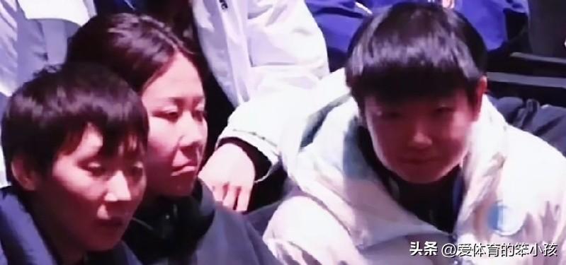 重庆冠军赛的赛场上，不管是国乒男队还是国乒女队，虽然都有一位相对年轻的球员晋级最