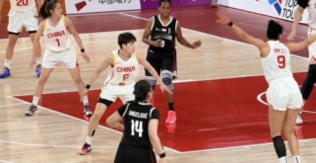 张子宇13分钟22分，刘禹彤20+10，中国女篮69分血洗印尼