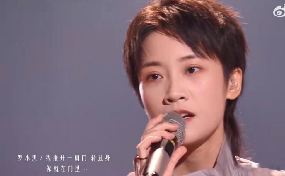 关晓彤也在追的音综被关晓彤的音综安利刷屏！顶流都上头的节目，舞台和选手必然不简单
