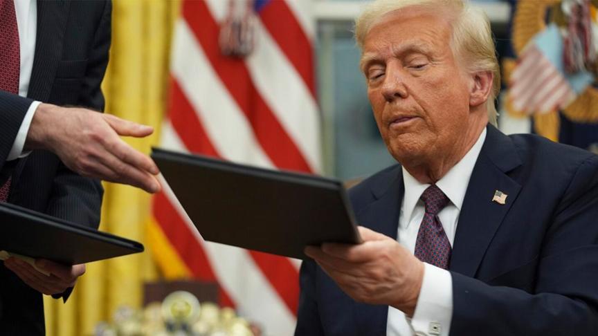 中方行动让美国又惊又怕，特朗普松口服软，贝森特连话都说不利索

最近中美关系又火