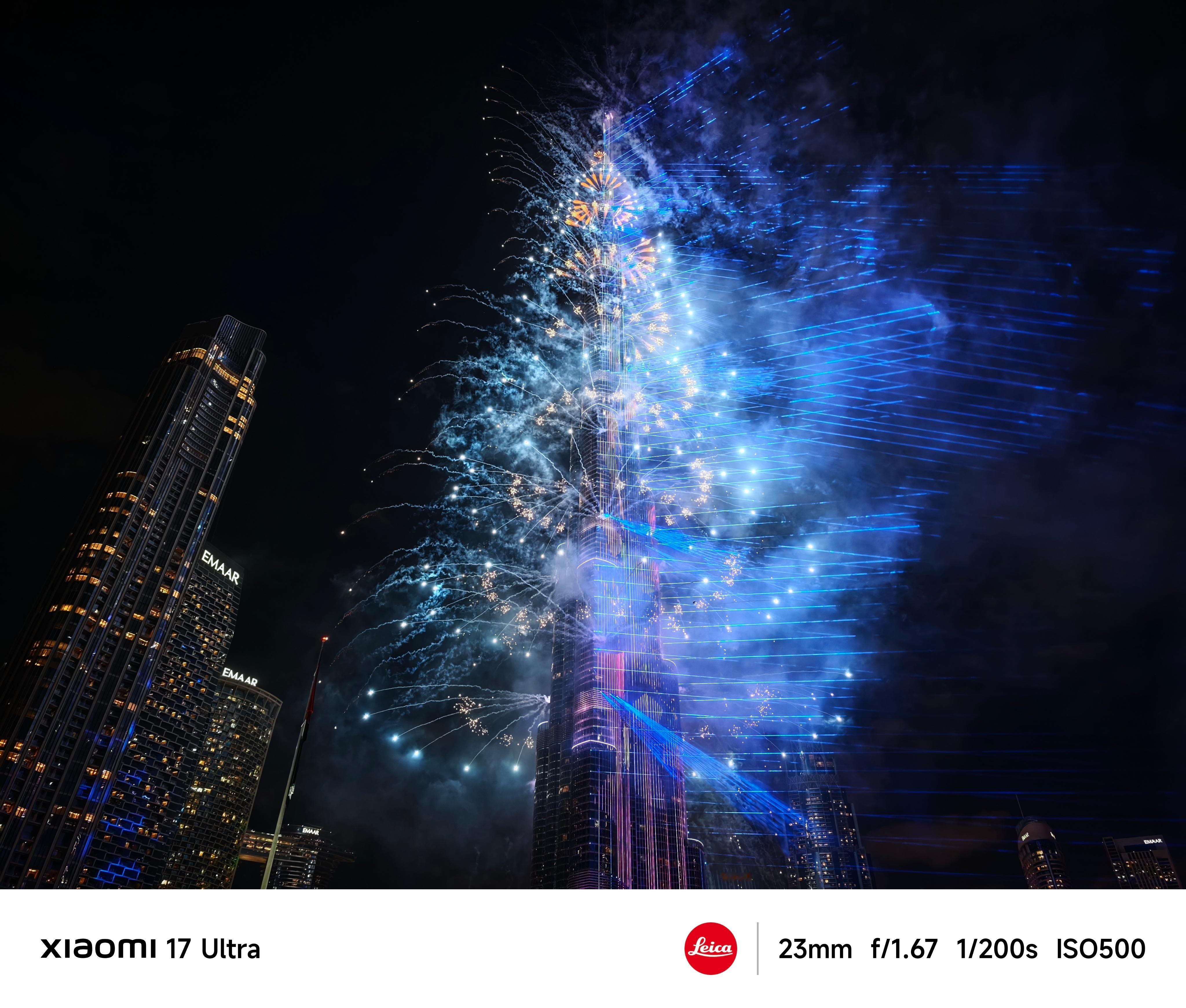 1分钟看完全球跨年烟花对比往年模糊闪烁的留念视频，2026年的跨年记录展现出跨越