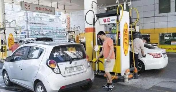 [下雨]全球抢油潮下惨遭失利，韩国丢油只是表象，东北亚局势早已悄然改写。

20