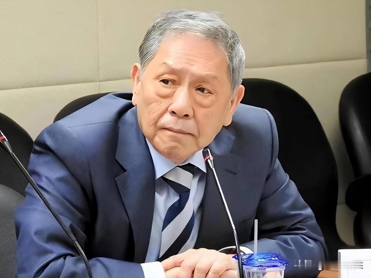 帅化民戳穿台海真相：民进党倚美谋独，与美联手吸台湾民众血
 
帅化民将军近期一番