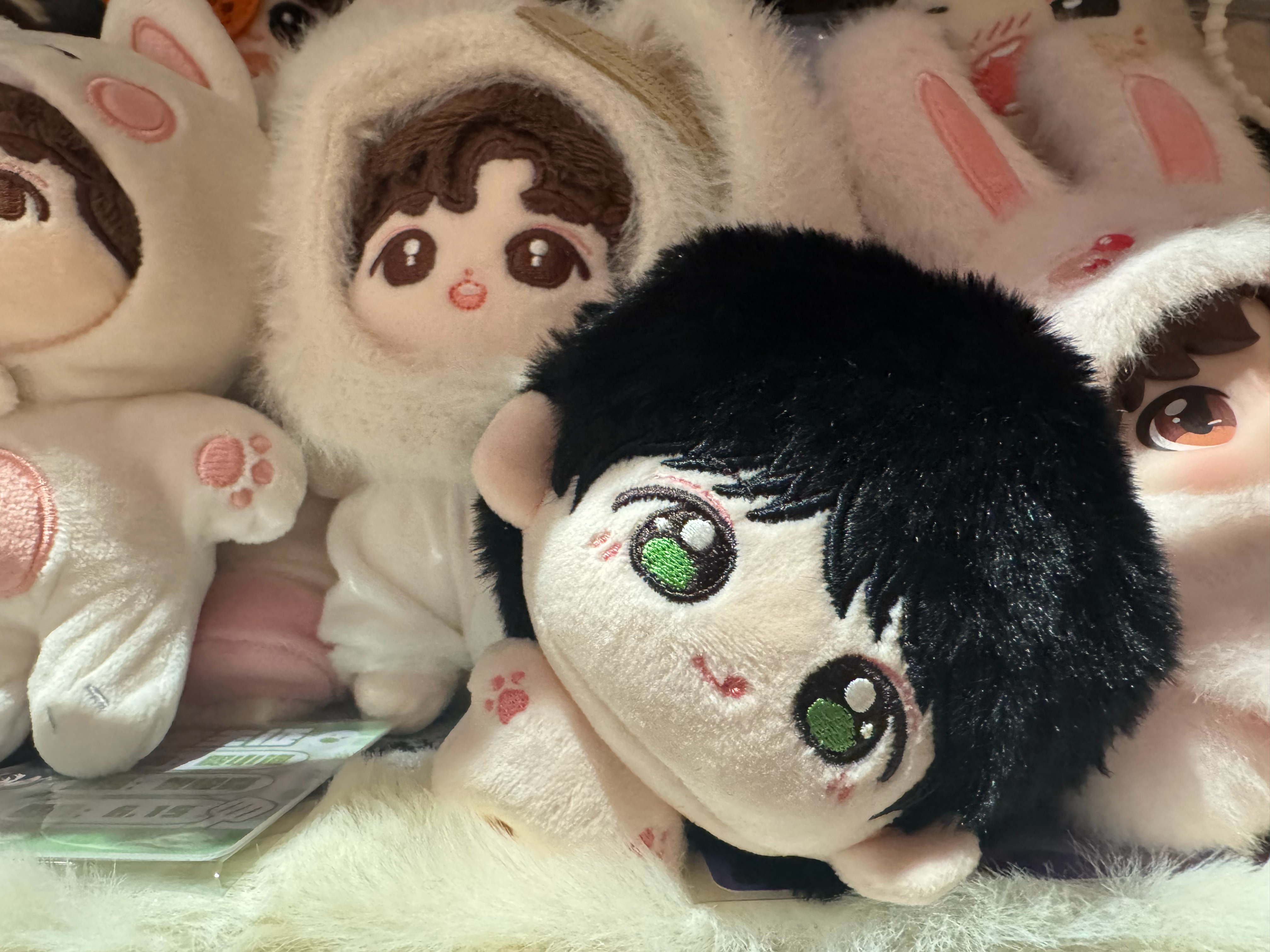 之前hyh卖的时候犹犹豫豫好想买 但是没买忍不了还是去收了（出物宝宝人特别好）第