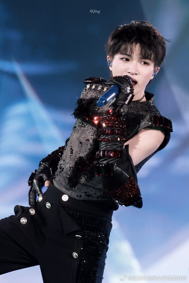 周深腾讯音乐由你榜💙周深新歌全世界的雨 一路无人知晓直到我们相遇这一刻 周深《