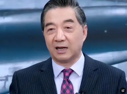 果然，局座张召忠预测失败了！十年前，张召忠在《海峡两岸》的节目中说道，对于激光武