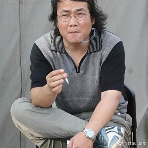马德兴30多年报道足球写3000万字看马德老师的稿子基本就是看中国足球的发展史，
