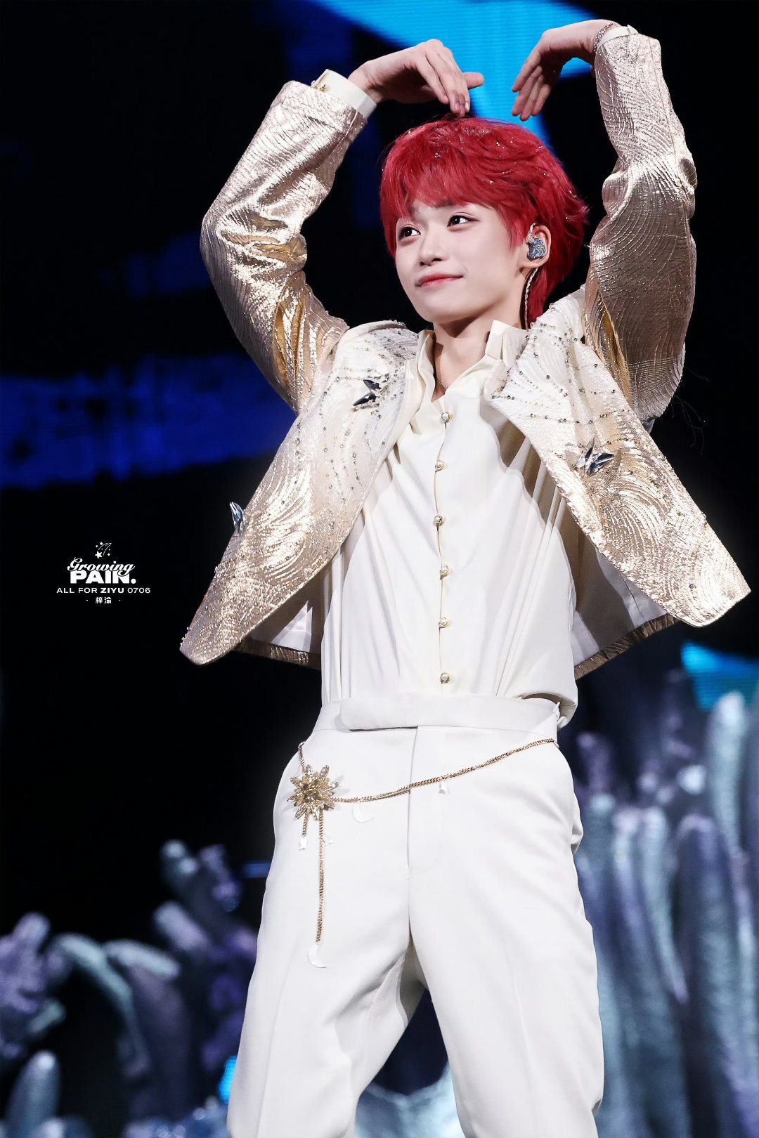 梓渝 zy梓渝未来可期 "小乖 什么时候见一面啊 不然眼泪都白流了."