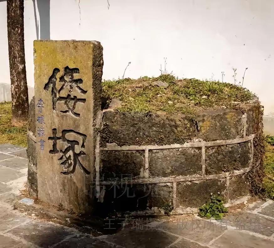 [月亮]到现在，日本方面已经向腾冲县多次提出请求，态度一次比一次客气，筹码一次比