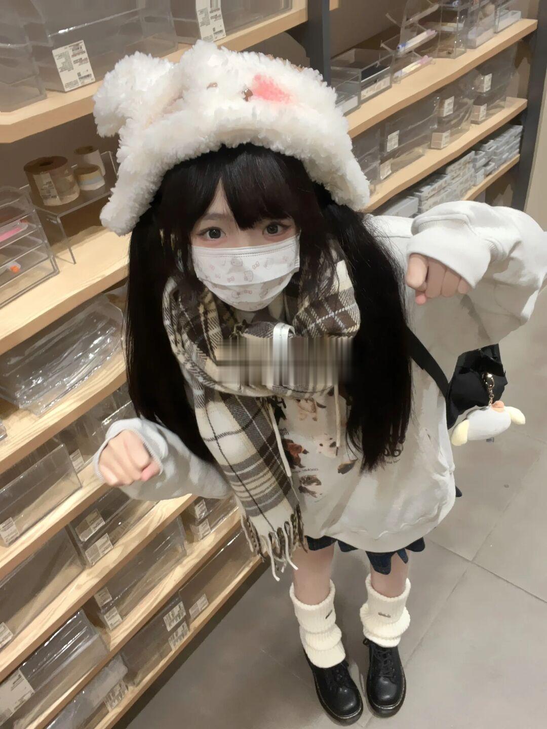 ૮₍ ◞‸◟₎ა