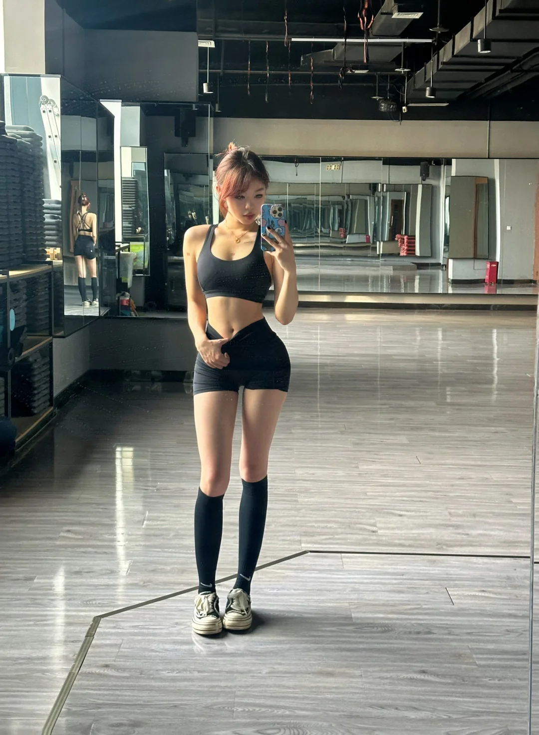 没事干就睡觉健身