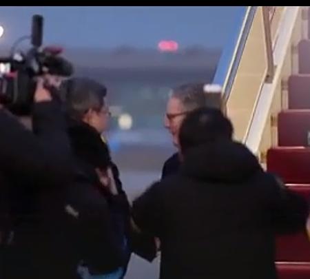 今天英国首相斯塔默已经来到北京，开始为期4天访问，这也是时隔8年英国首相再次访问