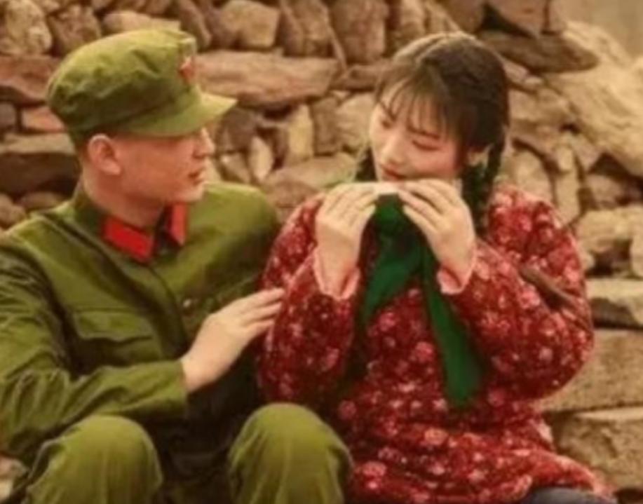 1968年，知青朱启龙参军出发前夜，他的女友解开衣衫，誓言：“不论多久，都会等你