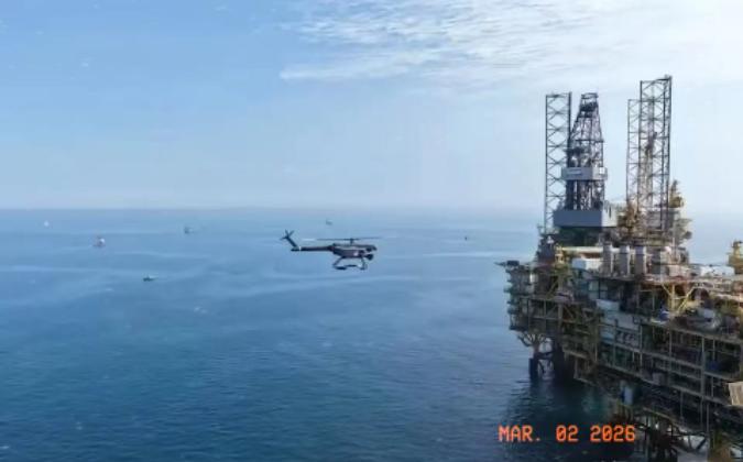 就在全世界
都被中东的战火所吸引的时候，东方大国又做了大事情，据央视新闻通报，我