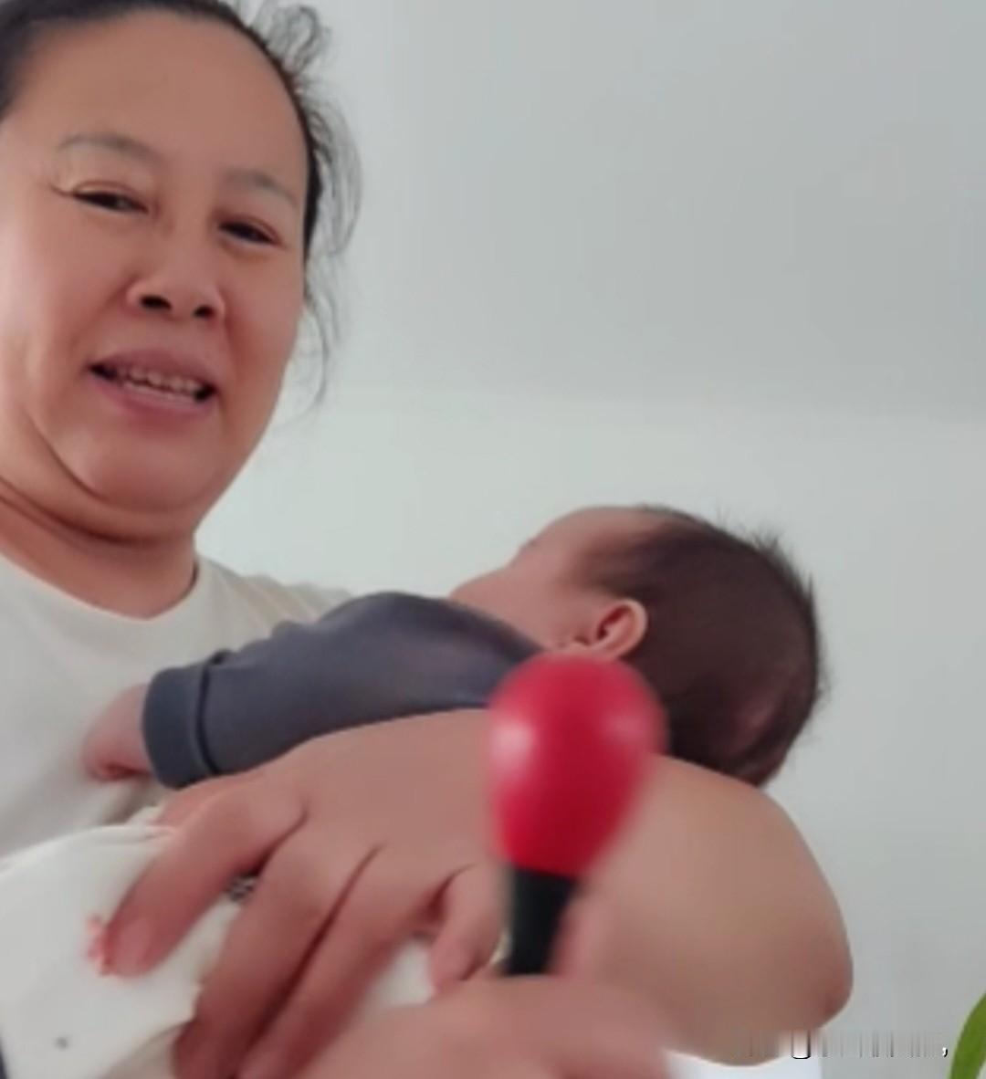 宁河县李家庄
今天朋友的儿子结婚，我去参加婚宴，去的有点晚了，好不容易在最里面找